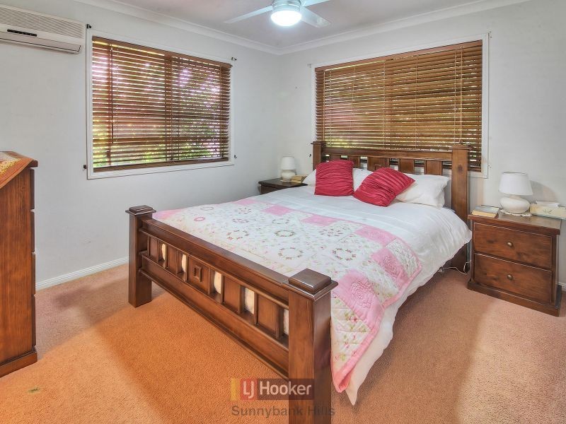 16 Shapcott Place, Runcorn QLD 4113