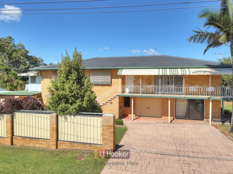 46 Macadamia Street, Macgregor QLD 4109