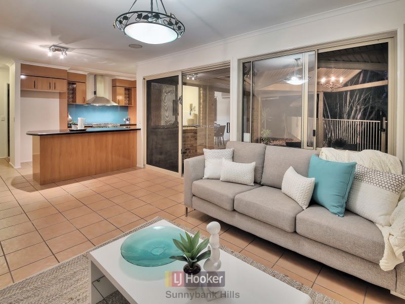 8 Tetratheca Place, Sunnybank Hills QLD 4109