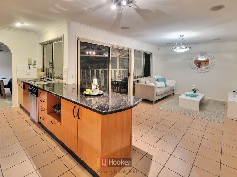 8 Tetratheca Place, Sunnybank Hills QLD 4109