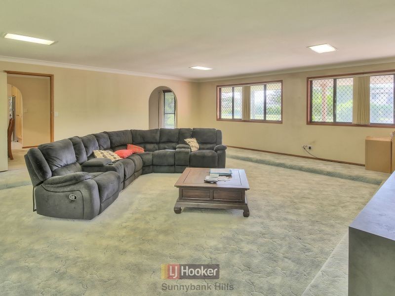 350 Hellawell Road, Sunnybank Hills QLD 4109