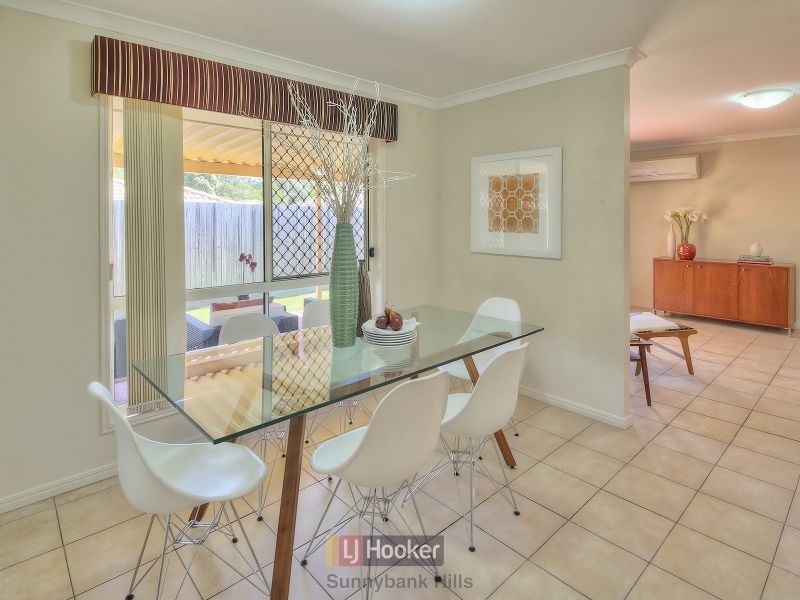 5 Innes Close, Parkinson QLD 4115