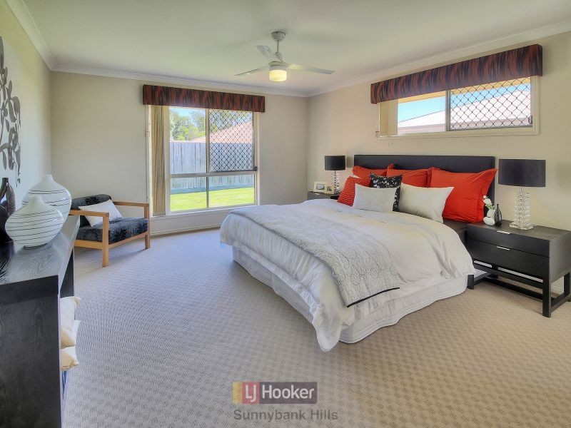 5 Innes Close, Parkinson QLD 4115