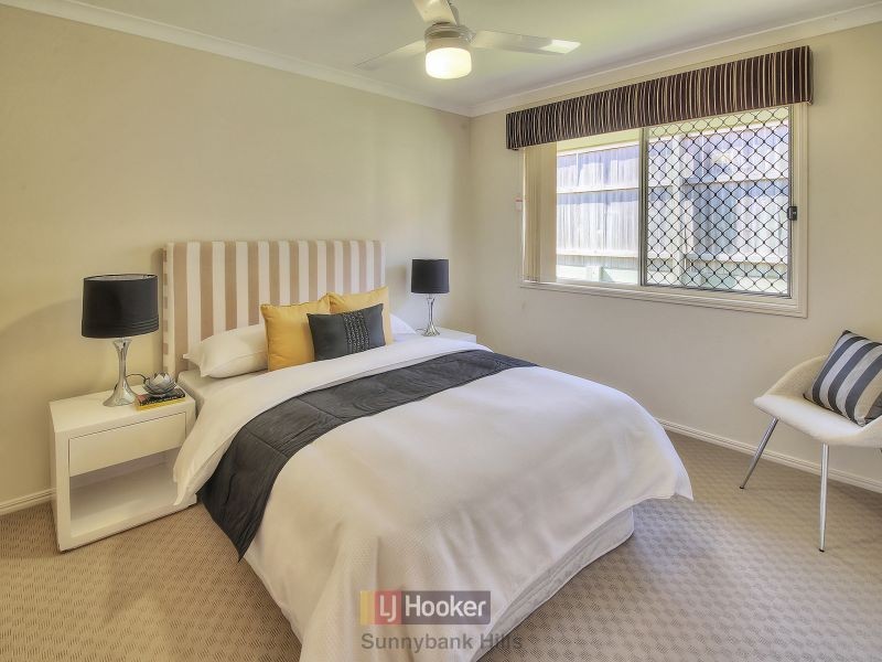 5 Innes Close, Parkinson QLD 4115