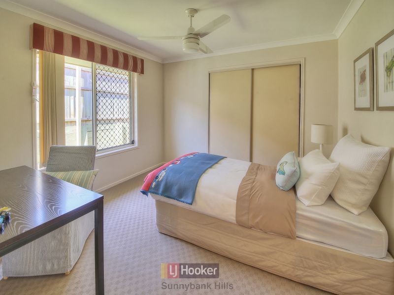 5 Innes Close, Parkinson QLD 4115