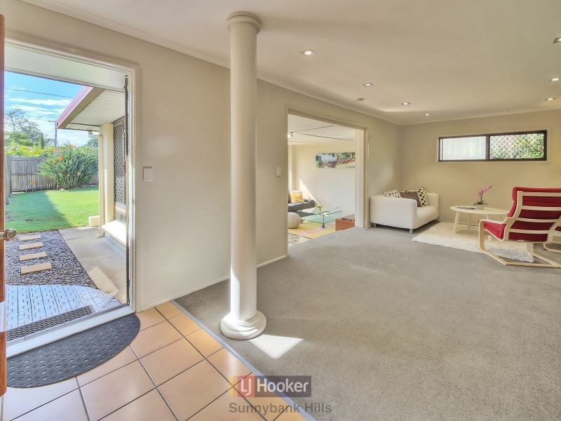 7 Laurieston Street, Sunnybank Hills QLD 4109