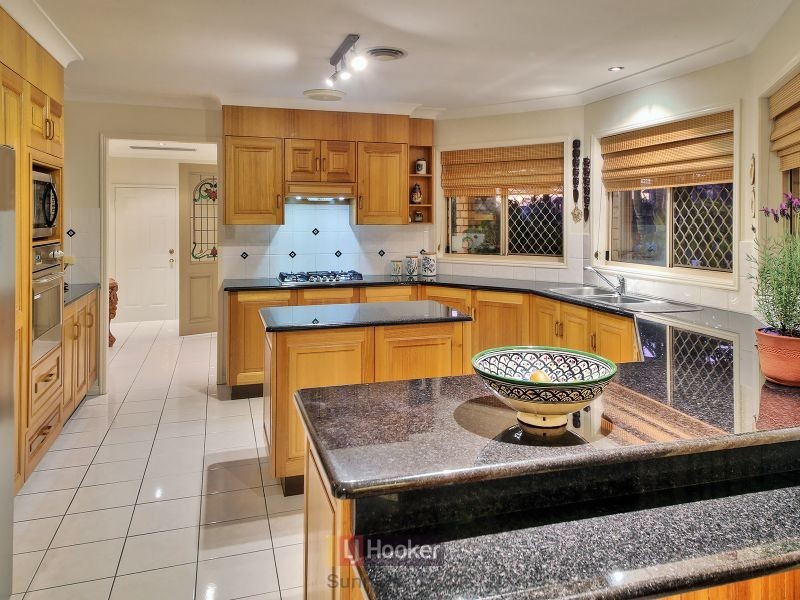 13 Reagan Place, Stretton QLD 4116