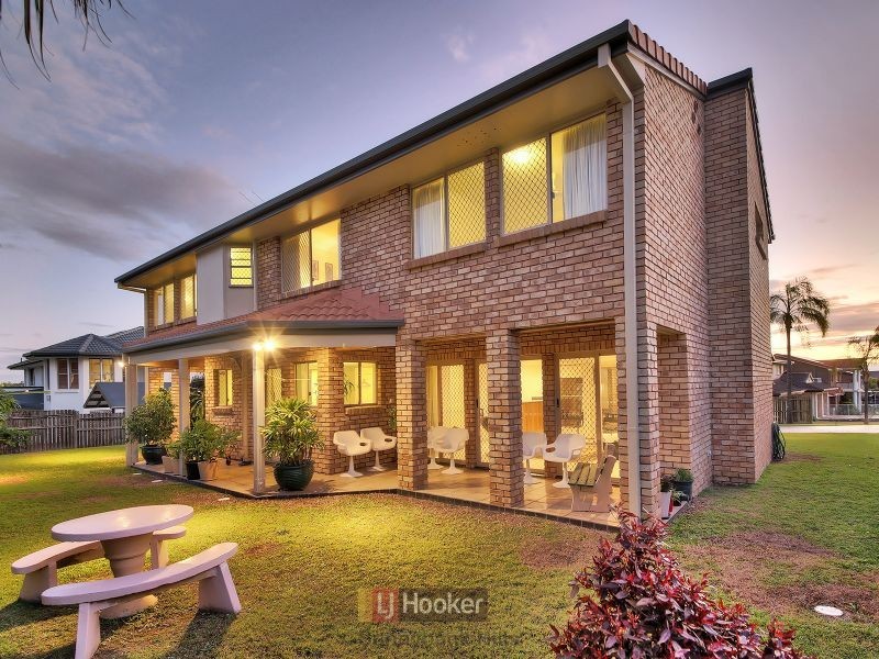 13 Reagan Place, Stretton QLD 4116