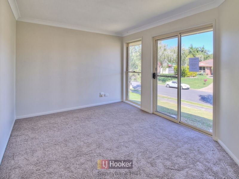 11 Daffodil Crescent, Calamvale QLD 4116