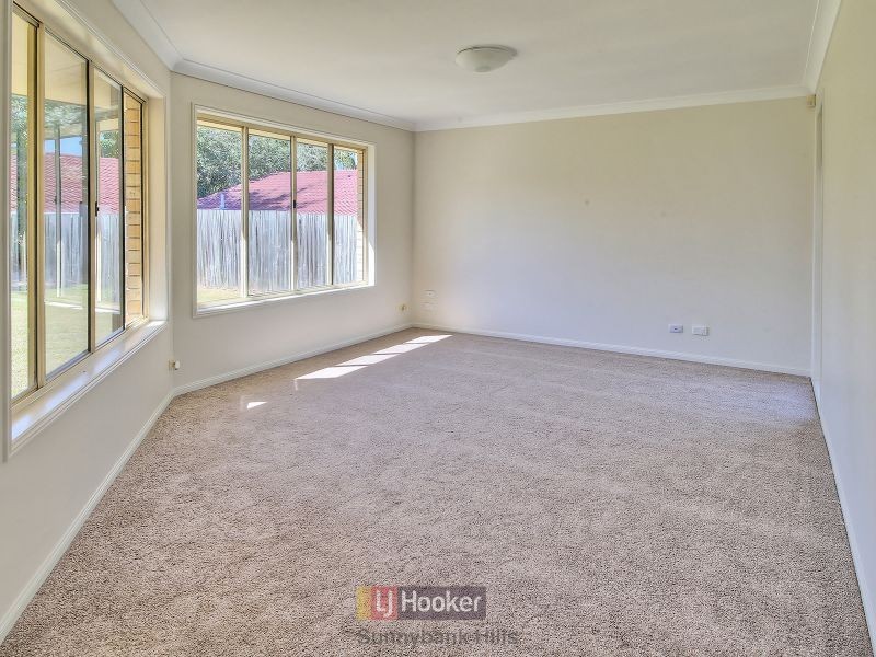 11 Daffodil Crescent, Calamvale QLD 4116