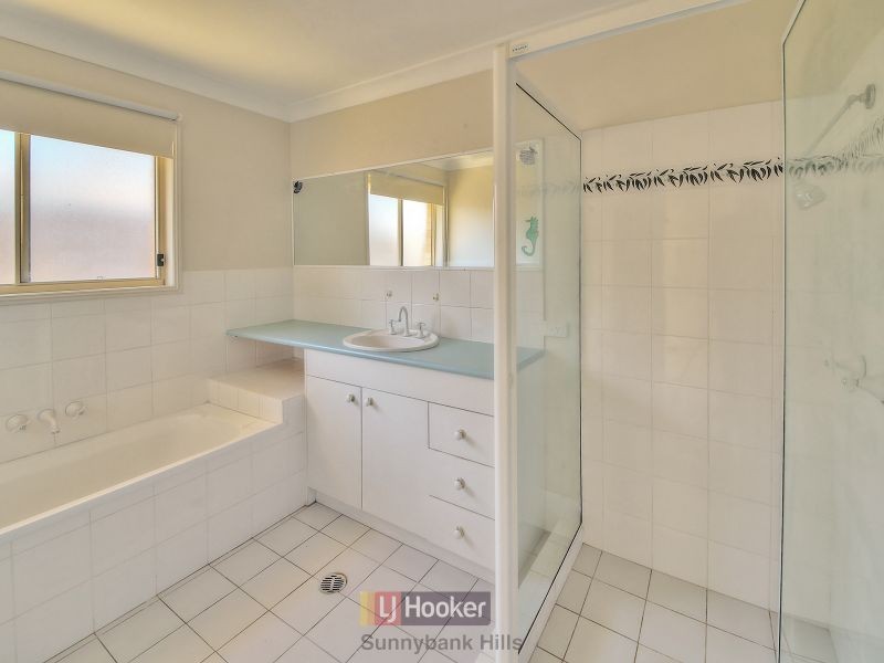 11 Daffodil Crescent, Calamvale QLD 4116