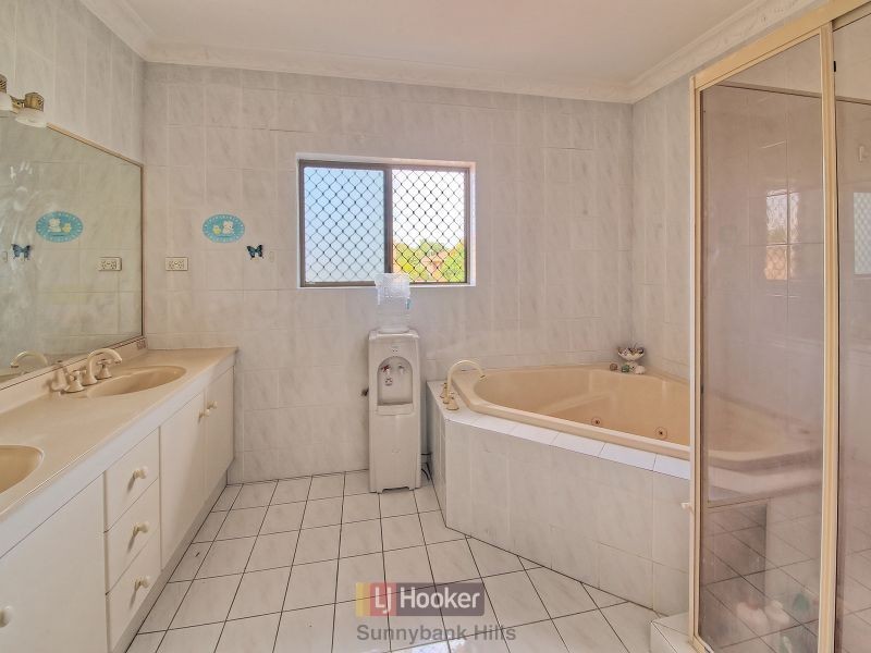 6 Nodosa Street, Robertson QLD 4109