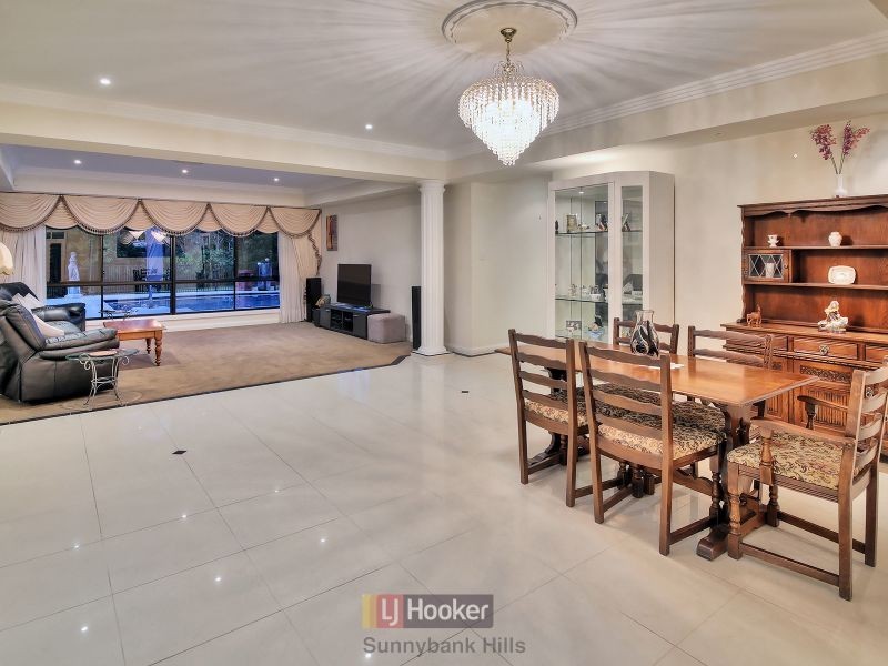 14 Feather Close, Forestdale QLD 4118