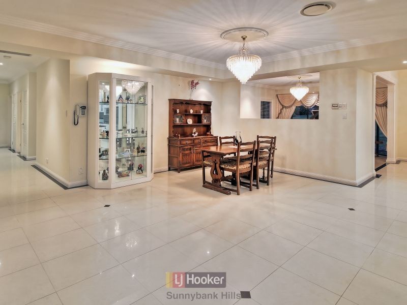 14 Feather Close, Forestdale QLD 4118