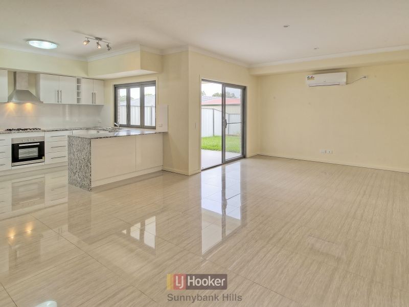 8 Nectarine Street, Runcorn QLD 4113