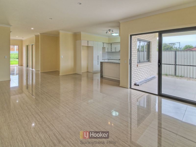 8 Nectarine Street, Runcorn QLD 4113