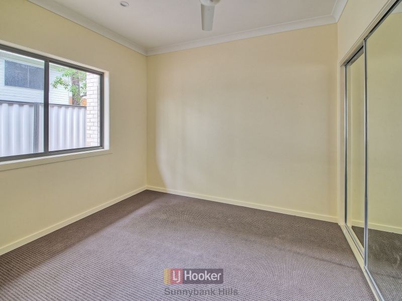 8 Nectarine Street, Runcorn QLD 4113