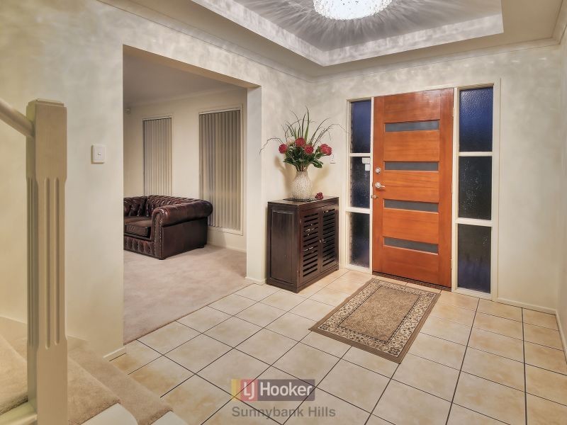 31 Regency Place, Stretton QLD 4116