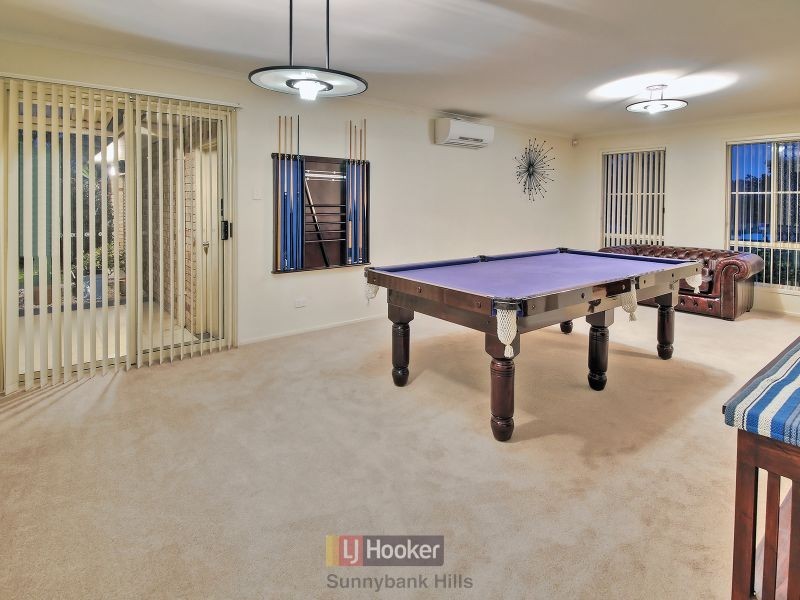 31 Regency Place, Stretton QLD 4116