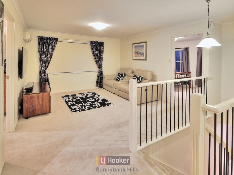 31 Regency Place, Stretton QLD 4116