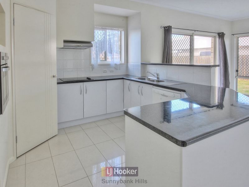 31 McGarry Street, Eight Mile Plains QLD 4113