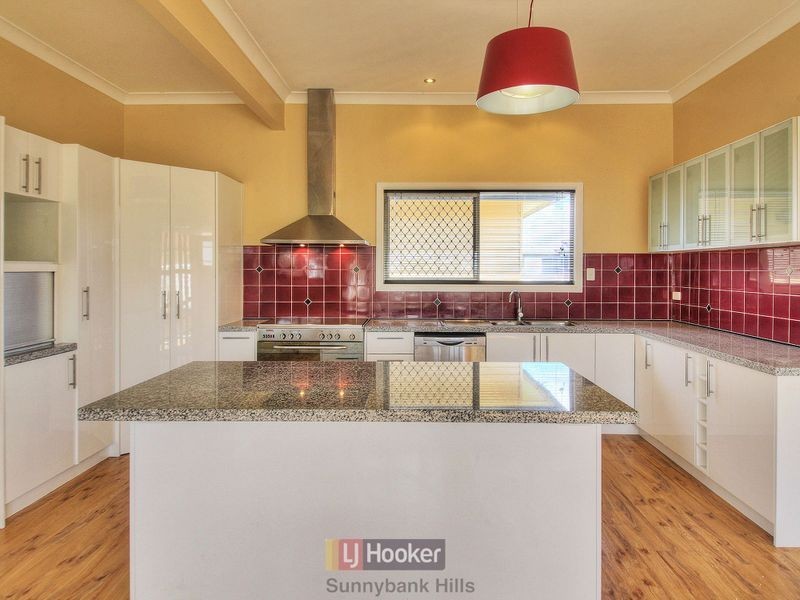 5 Kain Street, Coopers Plains QLD 4108