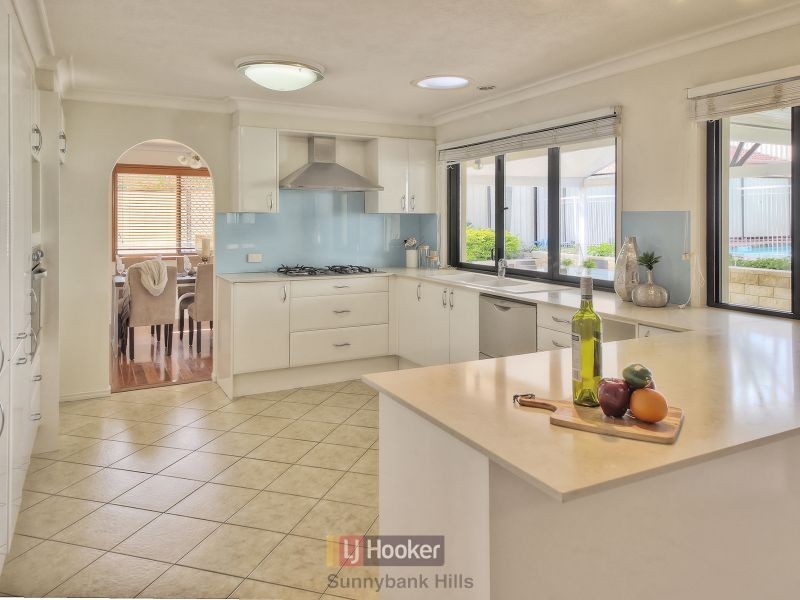 20 Coolidge Court, Stretton QLD 4116