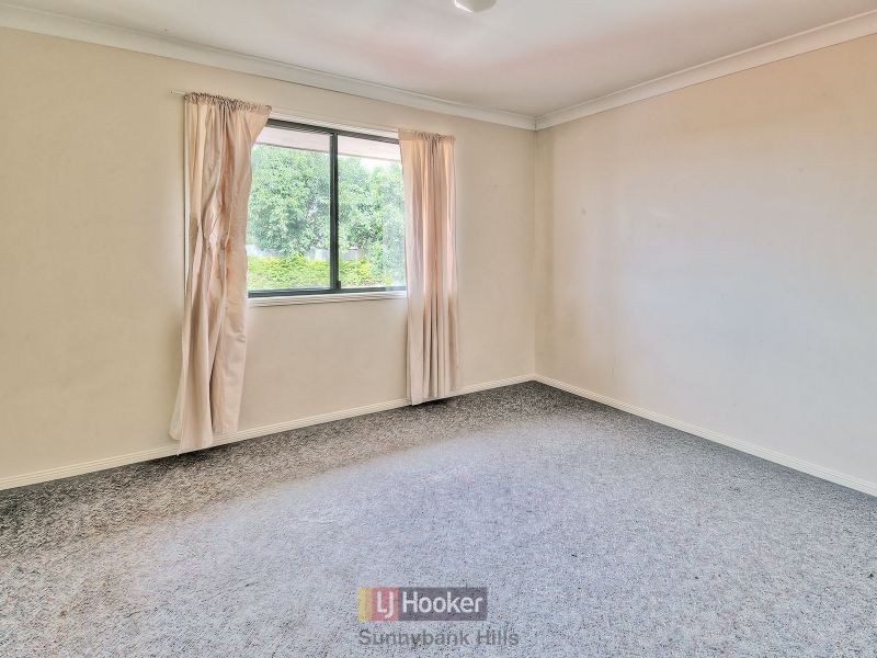 12 Mayfair Place, Stretton QLD 4116