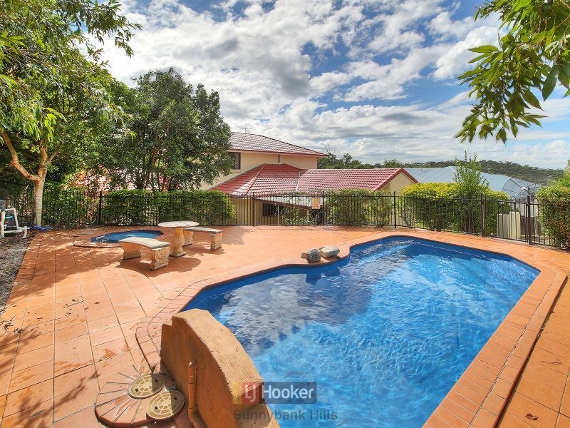 12 Mayfair Place, Stretton QLD 4116