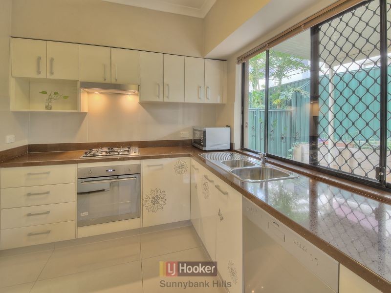 25 Doulton Street, Calamvale QLD 4116