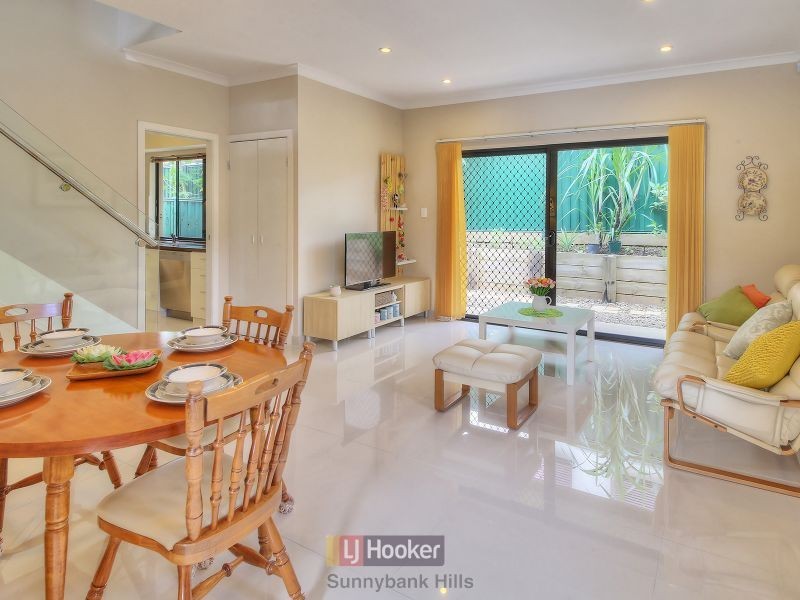 25 Doulton Street, Calamvale QLD 4116
