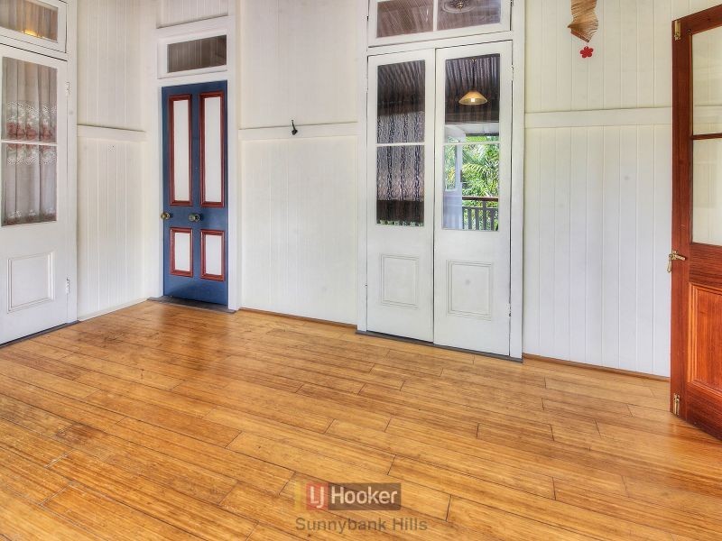 8/56 Central Avenue, Indooroopilly QLD 4068