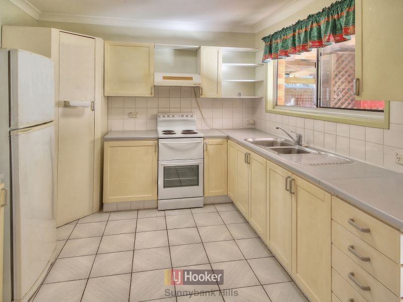 40 Estramina Road, Regents Park QLD 4118