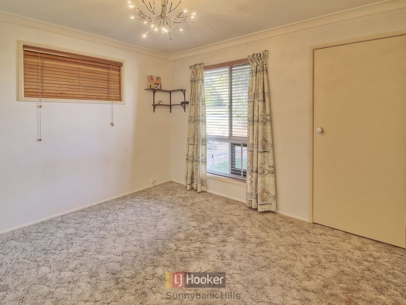 40 Estramina Road, Regents Park QLD 4118