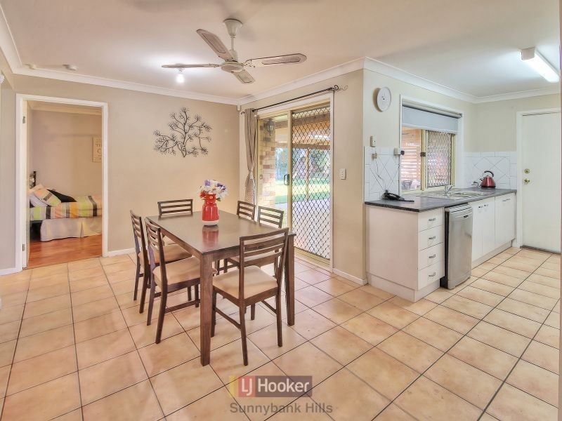 60 Solandra Crescent, Calamvale QLD 4116