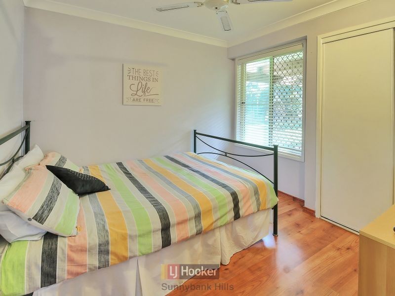 60 Solandra Crescent, Calamvale QLD 4116