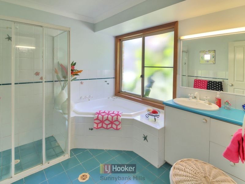 8 Saracen Court, Forestdale QLD 4118