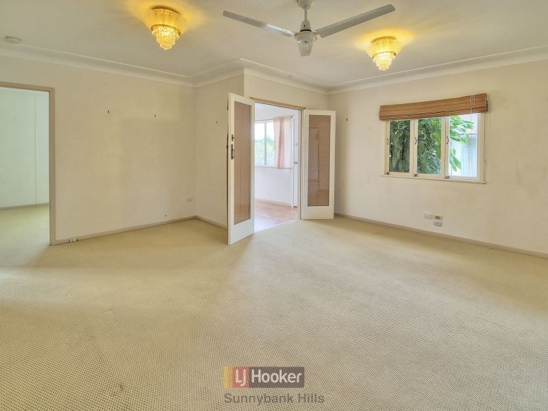 1017 Boundary Road, Coopers Plains QLD 4108