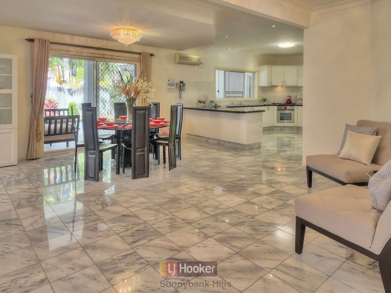 11 Gumdale Place, Sunnybank Hills QLD 4109