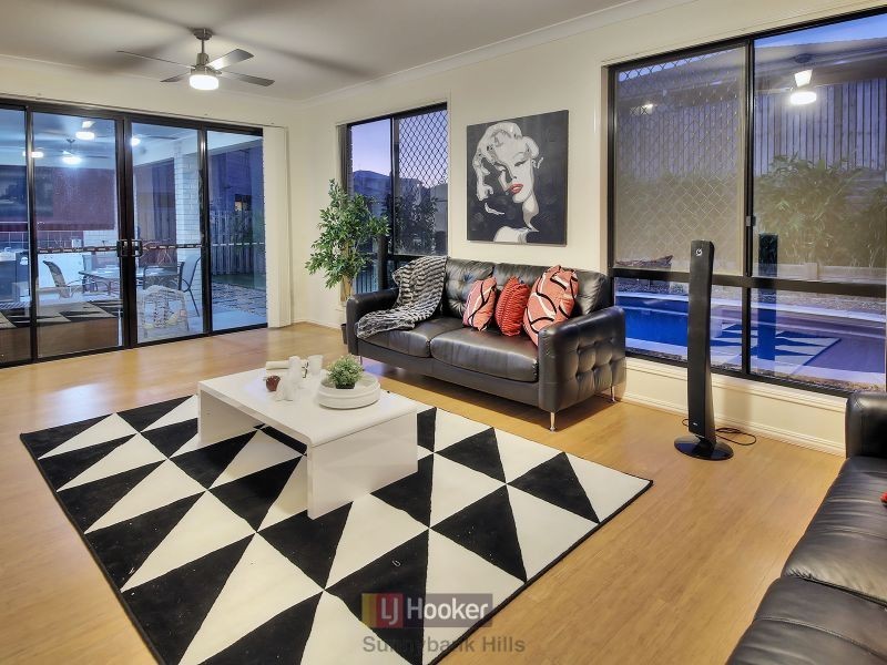 87 Alfred Circuit, Calamvale QLD 4116