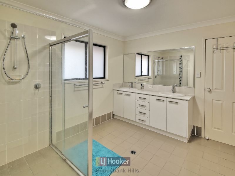 87 Alfred Circuit, Calamvale QLD 4116