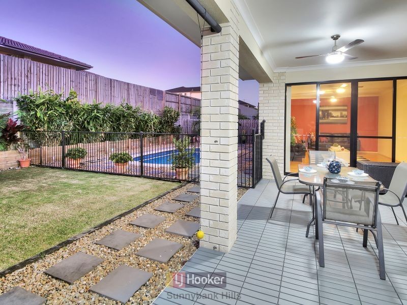 87 Alfred Circuit, Calamvale QLD 4116