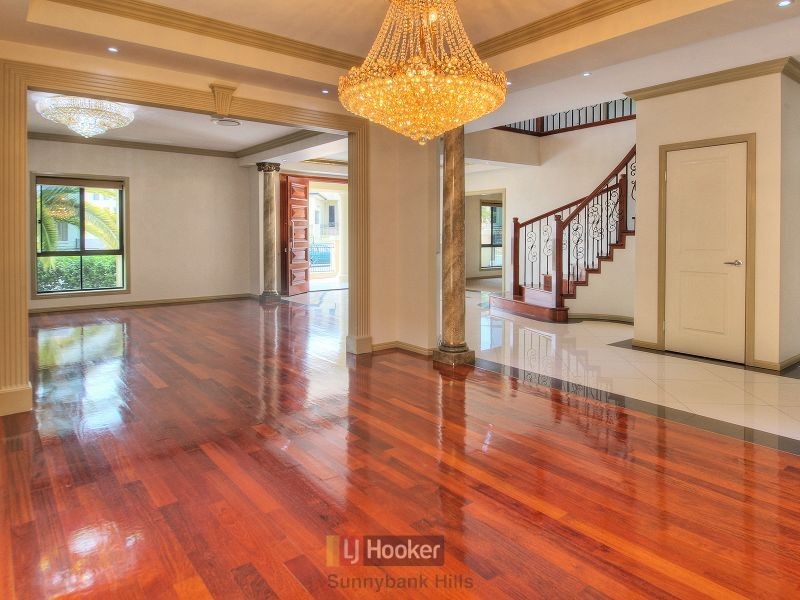 27 Hawthorn Circuit, Stretton QLD 4116