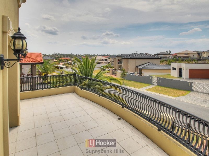 27 Hawthorn Circuit, Stretton QLD 4116