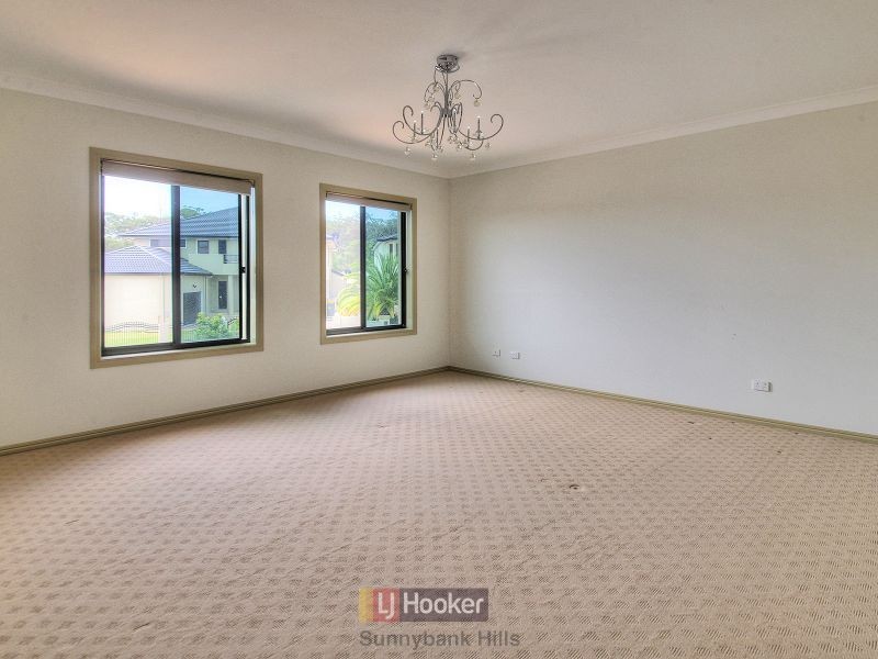 27 Hawthorn Circuit, Stretton QLD 4116