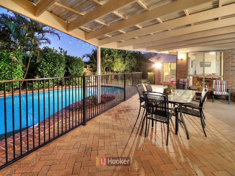 5 Alphitonia Crescent, Sunnybank Hills QLD 4109