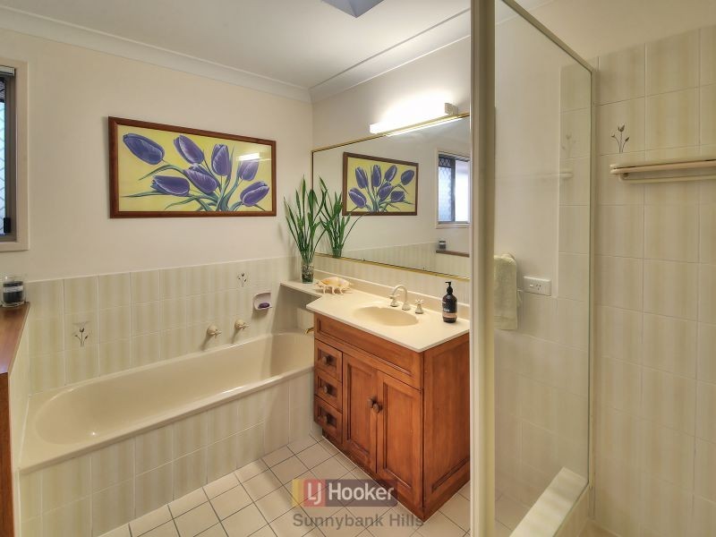 5 Alphitonia Crescent, Sunnybank Hills QLD 4109