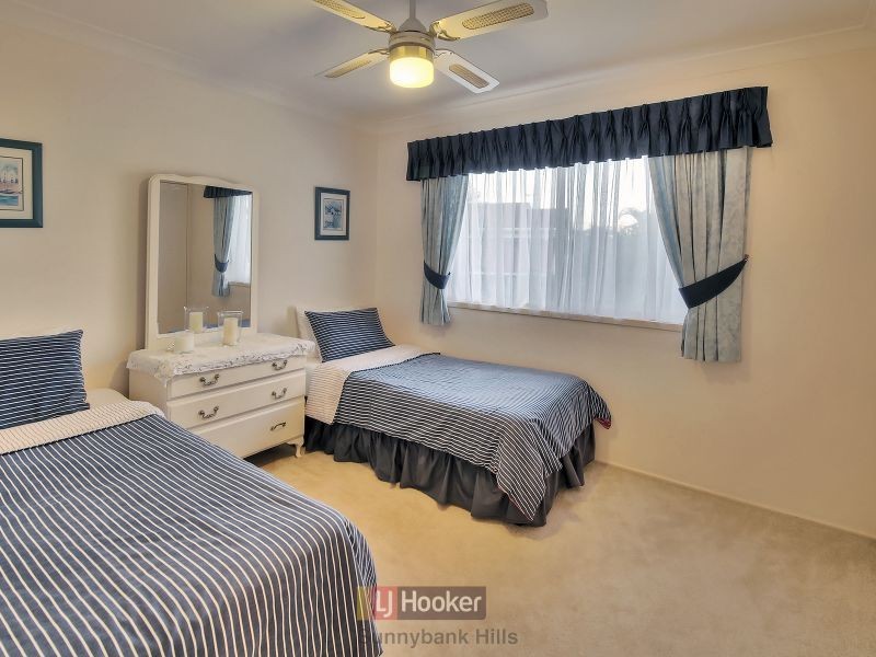 5 Alphitonia Crescent, Sunnybank Hills QLD 4109