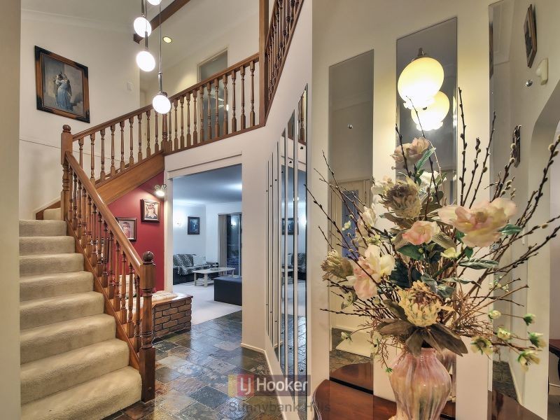 5 Alphitonia Crescent, Sunnybank Hills QLD 4109