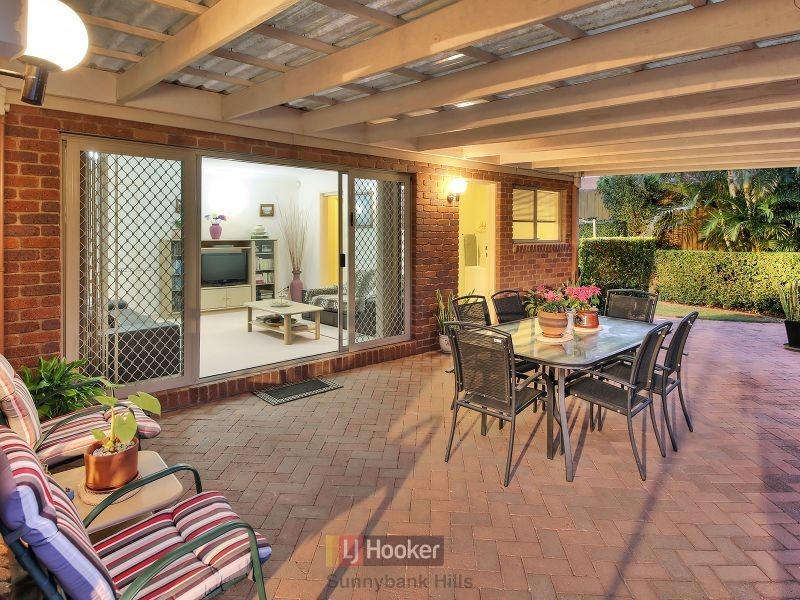 5 Alphitonia Crescent, Sunnybank Hills QLD 4109